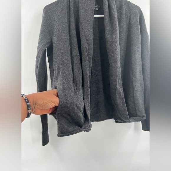 Theory grey cardigan duster size SP - Picture 6 of 8